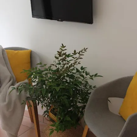 Giorgetta 1 Piano Apartment *